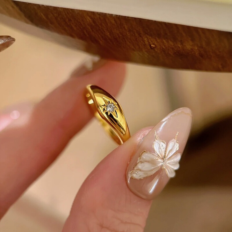 Simple and elegant star-shaped ring for women, trendy on Instagram and Xiaohongshu, versatile open ring, unique index finger ring, fashionable