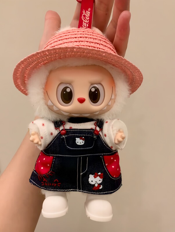 ラブブ labubu ビニール ハローキティ ベビー服 第一世代、第二世代、第三世代 17cm ハローキティ スタンディングオーバーオール|undefined