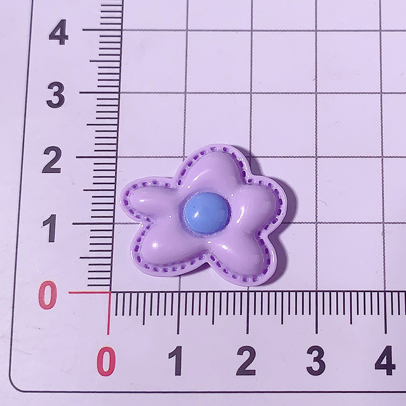 Pequeño tamaño diy flor de dopamina accesorios de resina crema para el cabello taza de agua pegada agujero zapatos colgantes hechos a mano al por mayor