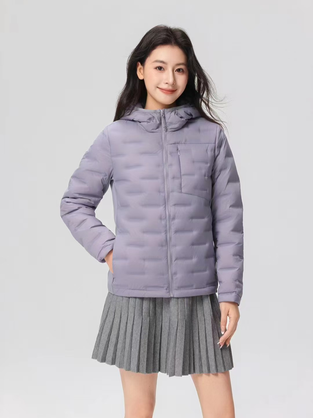 Pinghu 90 chaqueta de plumón blanca ligera para mujeres otoño y invierno 2025 estilo de moda casual chaqueta cálida encapuchada