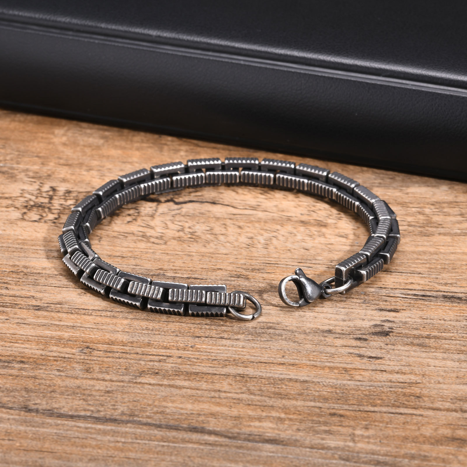15g Weight Chain Bracelet Classification 304 Stainless Steel Chain Material cable chain Chain Type 1 Piece Quantity Party, Street Occasion 304 Stainless Steel Material Geometric Pattern All Seasons Season Men's Gender Plating Design Simple Style, Classic Style Style Simple Style Classic Style Geometric 304 Stainless Steel Plating Men's Chain Bracelet Men's Chain Bracelets 6
