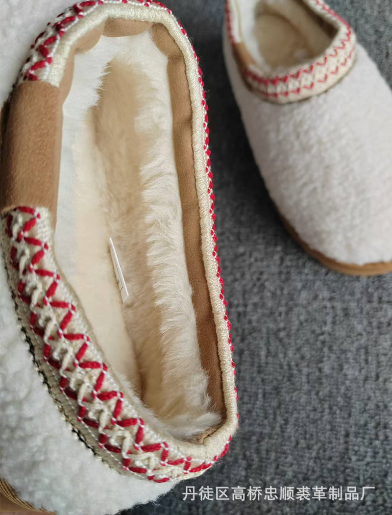 新款羊羔毛雪地鞋