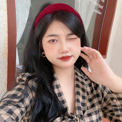 Korean autumn and winter retro French velvet headband women's versatile outdoor hair accessories lns internet celebrity hairpin hairpin