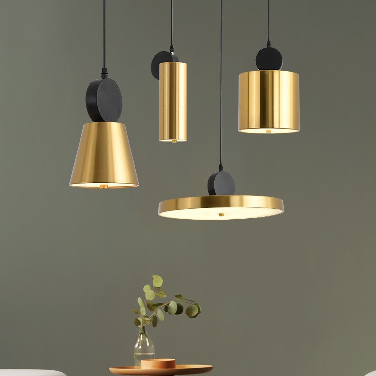 Nordic pequeña araña de oro sola cabeza simple moderna lámpara de noche dormitorio creativo Restaurante Salón lámpara Bar Cafetería