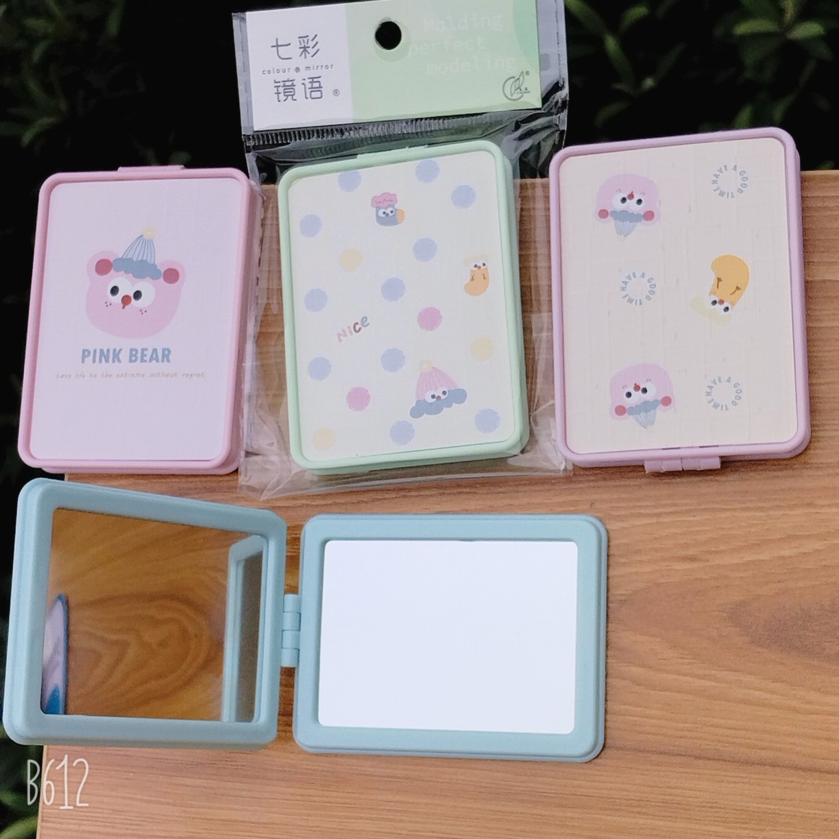 Peine de silicona coreano de moda con diseño de dibujos animados, nuevo estilo, con ventosas y estuche de plástico engrosado.