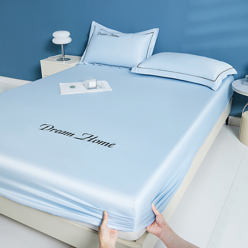 2025 nueva ropa de cama de seda de hielo fresca de verano, funda protectora de colchón de una pieza, funda de cama, juego de tres piezas 2025 nuevo