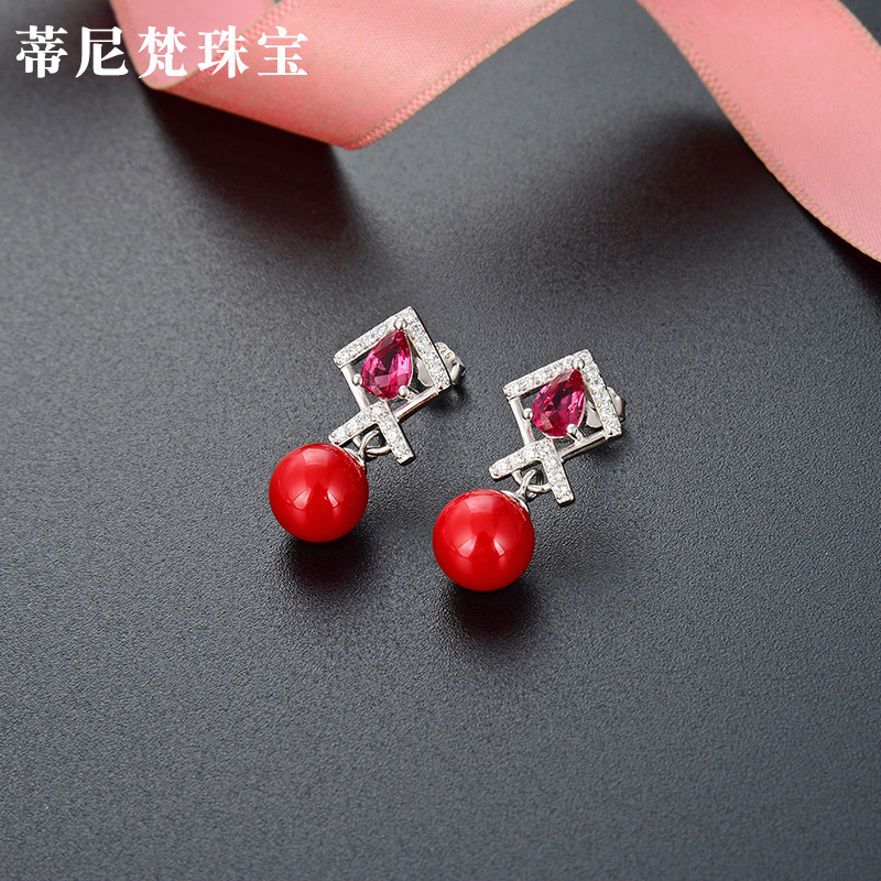 Pendientes de perlas felices rojos Corea del Sur simple s925 pendientes de circón de plata pendientes de diamantes de estilo étnico femenino