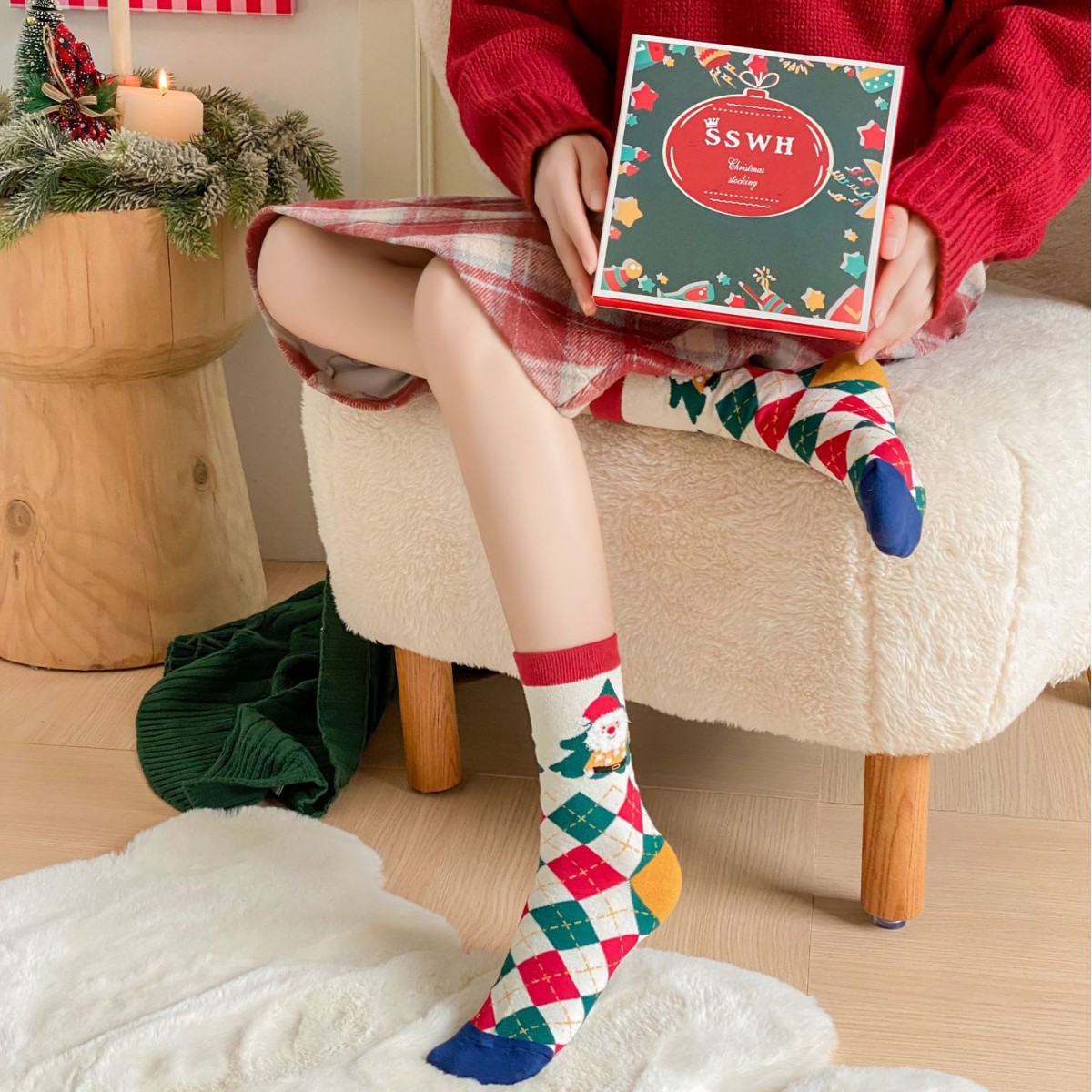 Comercio Exterior transfronterizo al por mayor calcetines de Navidad mujeres tubo medio 4 pares de cajas de regalo para regalos de Navidad calcetines largos de dibujos animados image 3