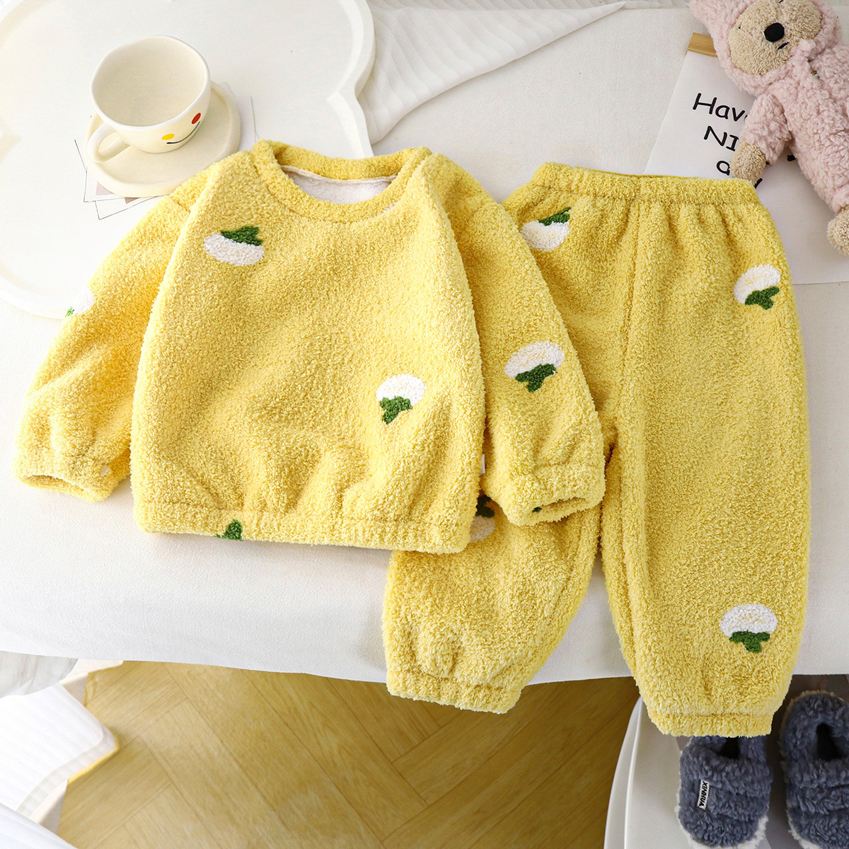 Traje cálido para niños nuevo invierno y otoño bebé más terciopelo engrosamiento niñas servicio a domicilio pijamas para niños ropa para niños al por mayor