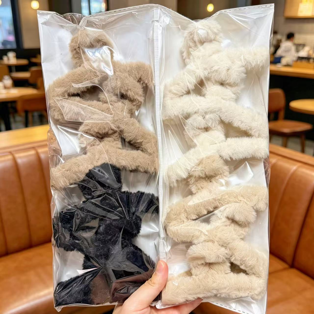 Amazon transfronteriza pintura de goma de gran tamaño clip de pelo espalda Cabeza de tiburón clip de pelo volumen multi horquilla dos yuanes accesorios para el cabello al por mayor