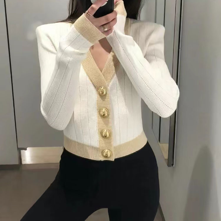 Lucky Bag Youthful Slimming Color-Blocked Knitted Cardigan for Women, Stylish Commuter Sweater Coat, 2026 Spring New Model