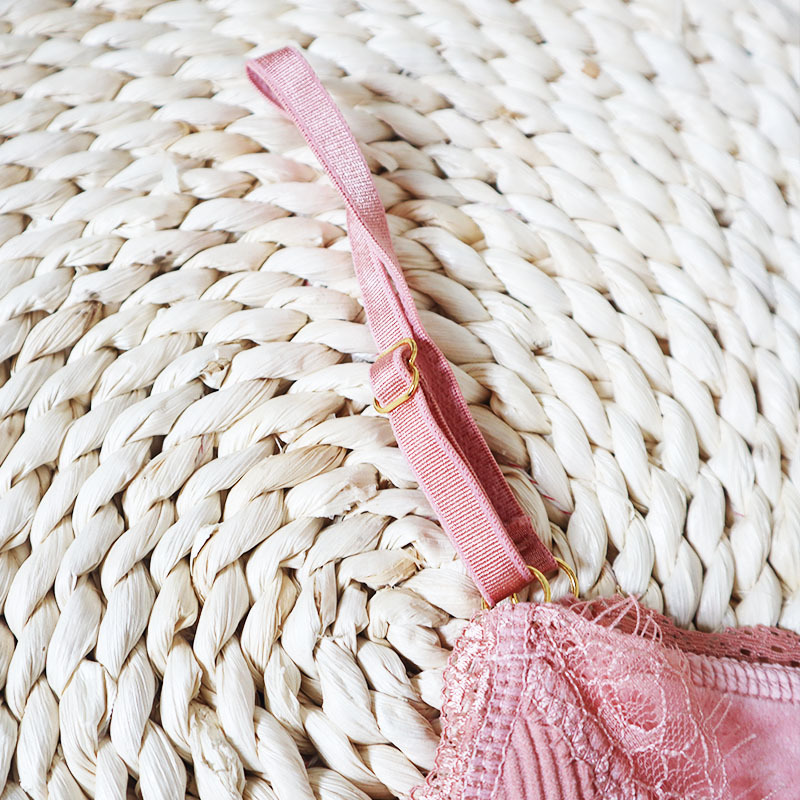 秋冬保暖背心吊带内衣学生加绒加厚修身打底无袖马甲上