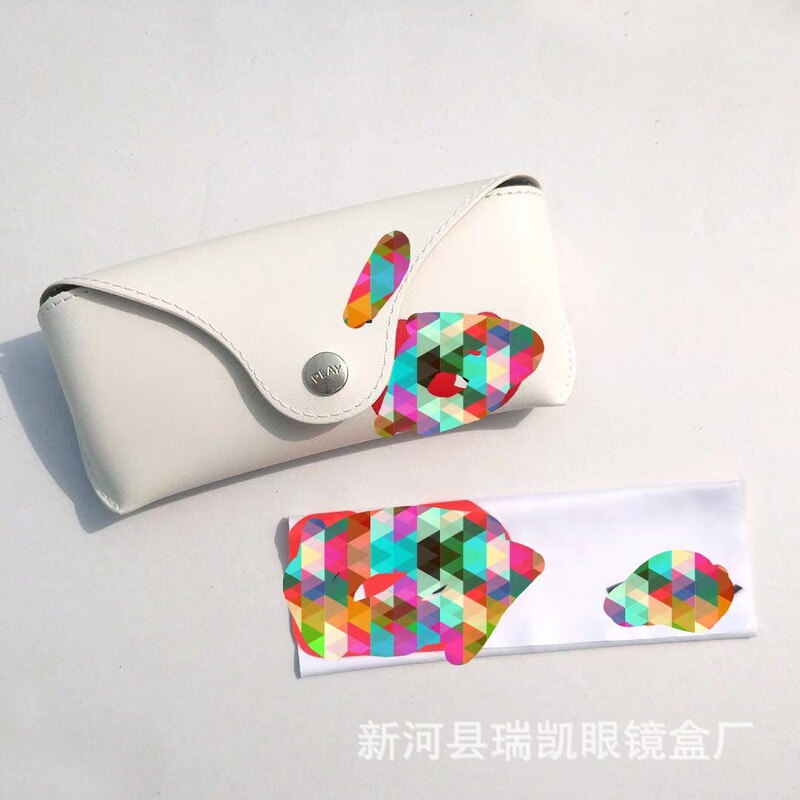 Customized Portable Snap-Button Glasses Case with Large Quantity Discount, Sunglasses Case, Leather Glasses Soft Case with Hook for Storage