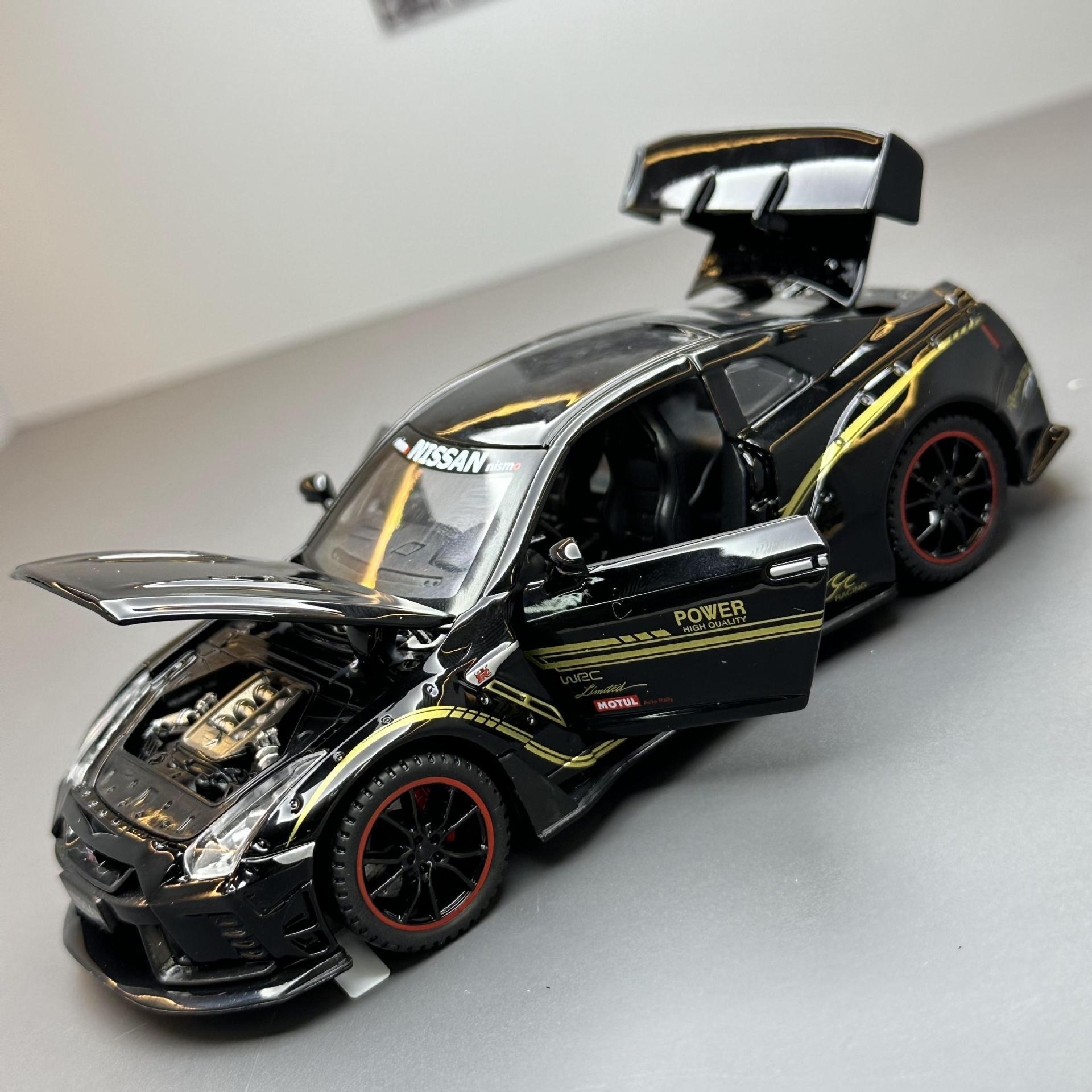 (A granel) Jiaye aleación modelo de coche 1 a 32 Nissan GTR Tire hacia atrás con sonido y Luz Juguetes modelo de coche deportivo adornos