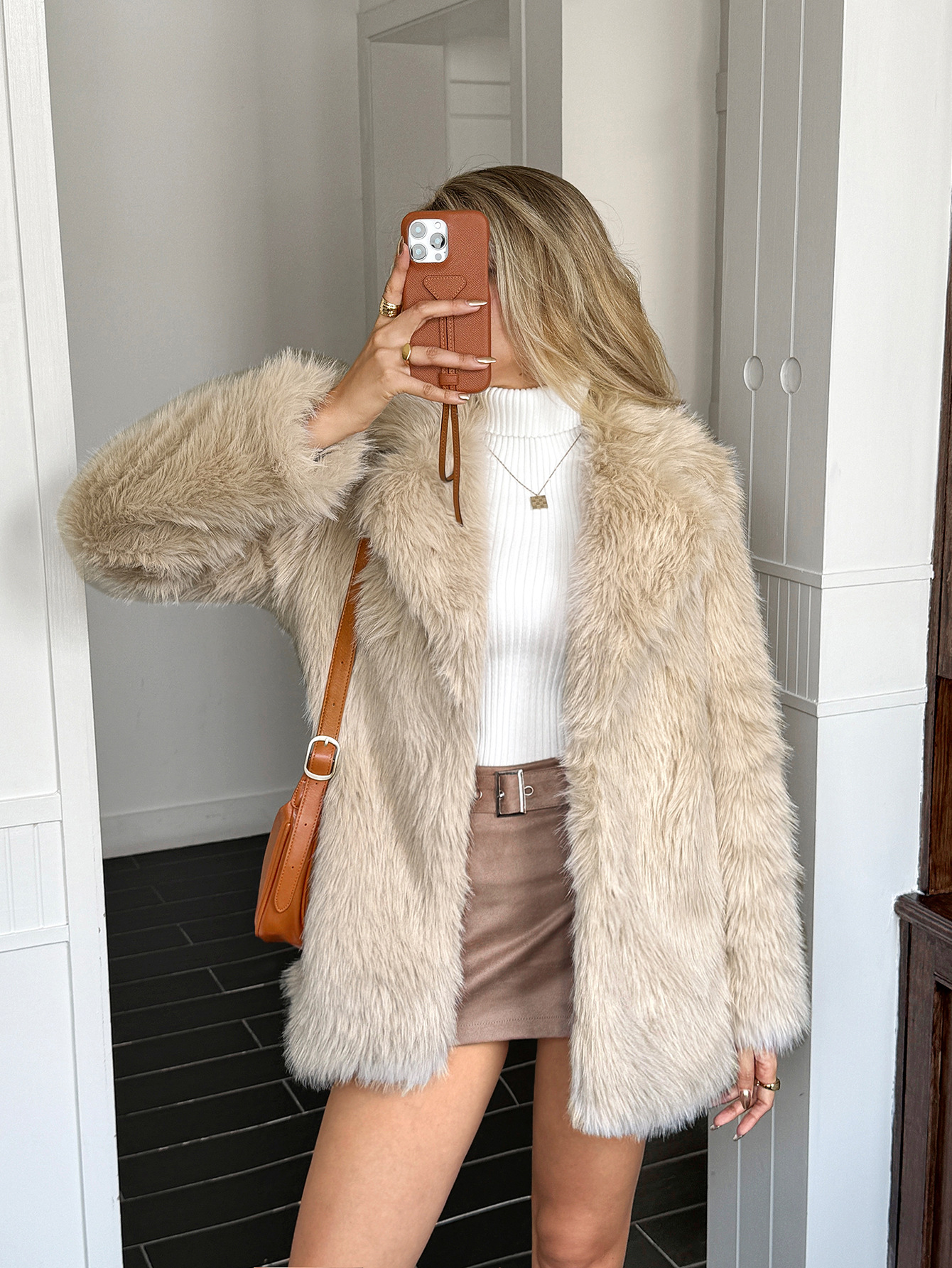 Elegant Long Sleeve Faux Fur Coat For Women - Winter Fashion Outerwear With Detachable Collar_ecoleips.com