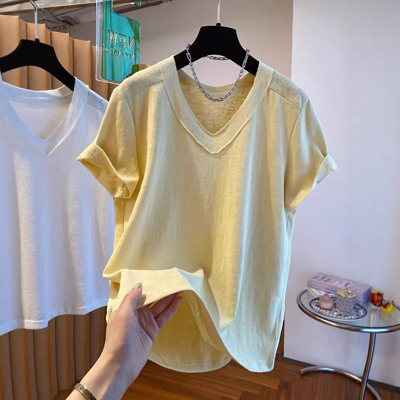 Plus Size 120kg Unique Design Reverse-Wear Style Pure Yellow V-Neck T-Shirt for Women, Short-Sleeved Loose-Fitting Base Layer Top