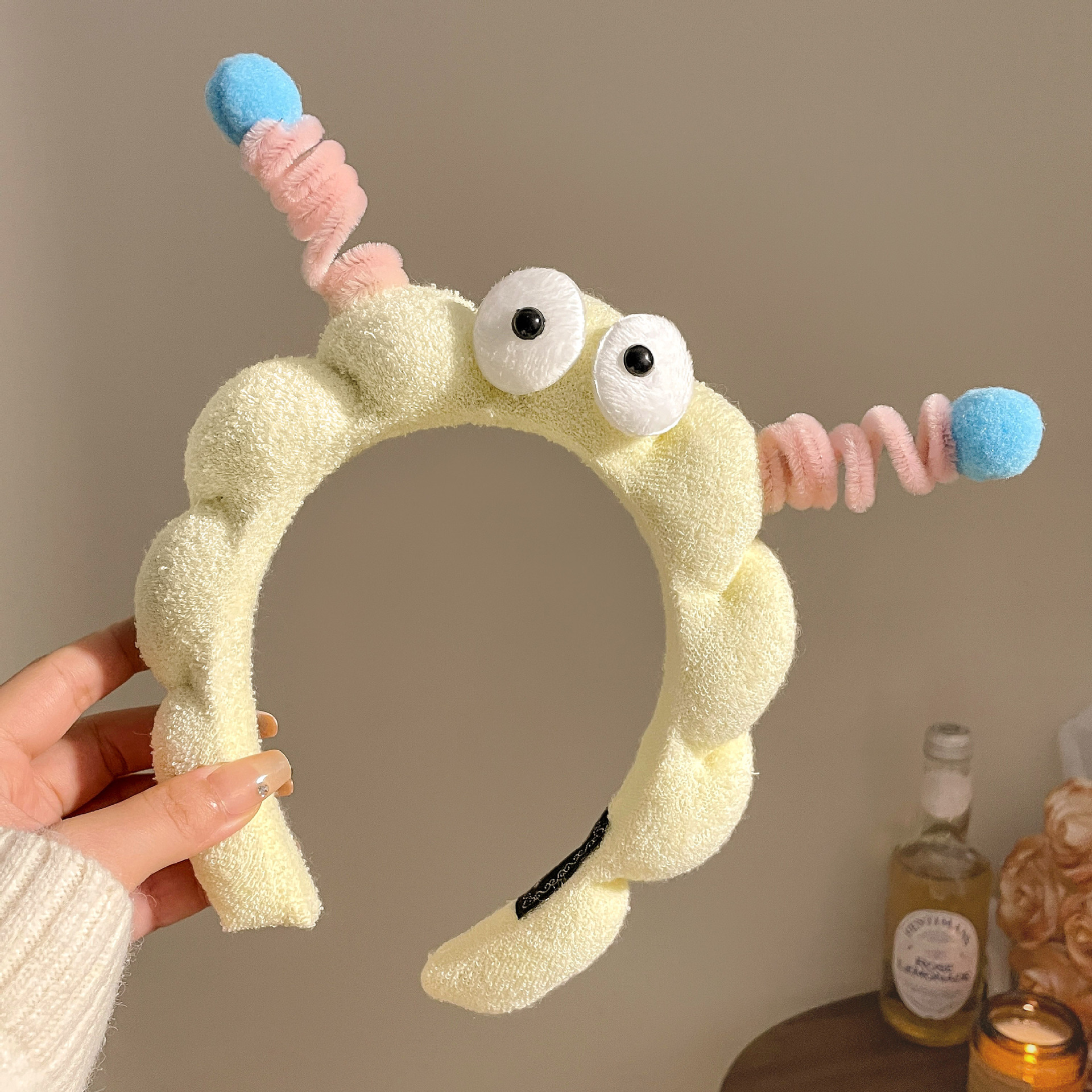 Cute pelúcia lavado facial correa de cabello para mujeres 2025 nuevo tipo de máscara especial para el cabello de maquillaje atar cabello correa de cabello