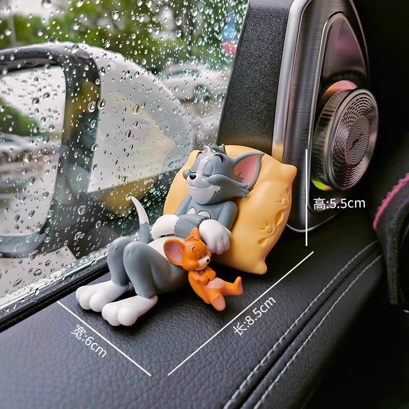 トムとジェリー トムジェリー 車の装飾品 車のかわいいデスク人形 センターコンソール インテリア装飾用品|undefined