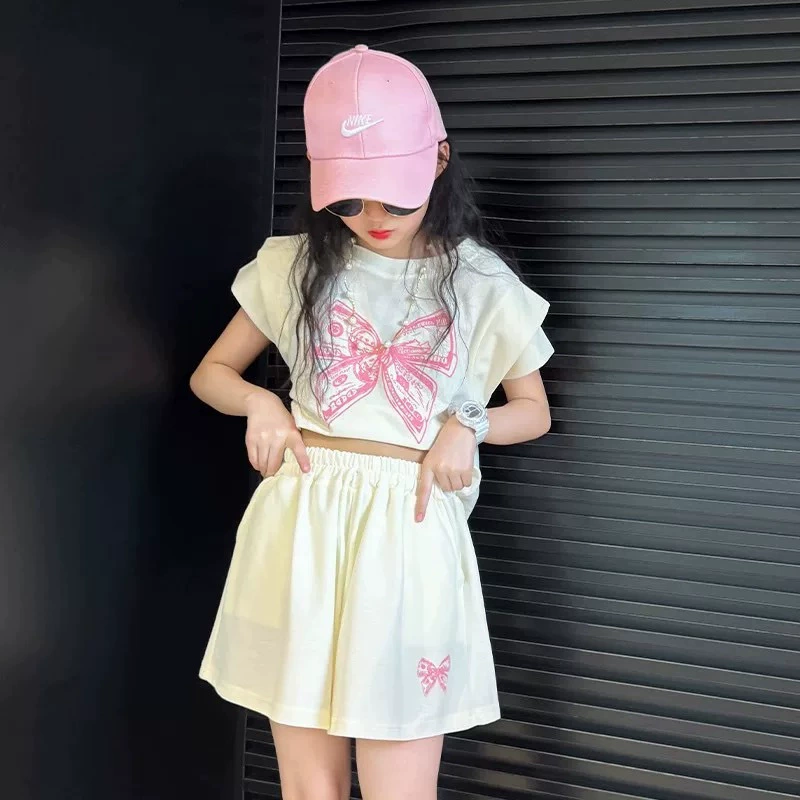 Летний костюм для девочек, новинка 2025 года, модная летняя спортивная детская одежда для больших детей, детские шорты с короткими рукавами