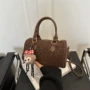 斜挎新款春季热卖单肩包