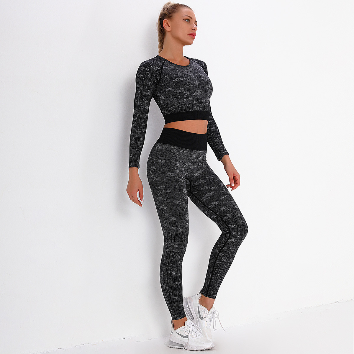 seamless knitted camouflage jacquardlong sleeve striped trousers yoga suit NSNS10668