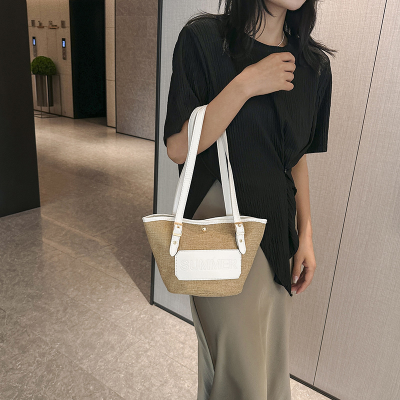 Women's Straw Woven Fabric Shoulder Tote Bag Summer Style Beach Seaside Travel Vacation Bag Medium PU Leather Zippered Tote_voghion.com