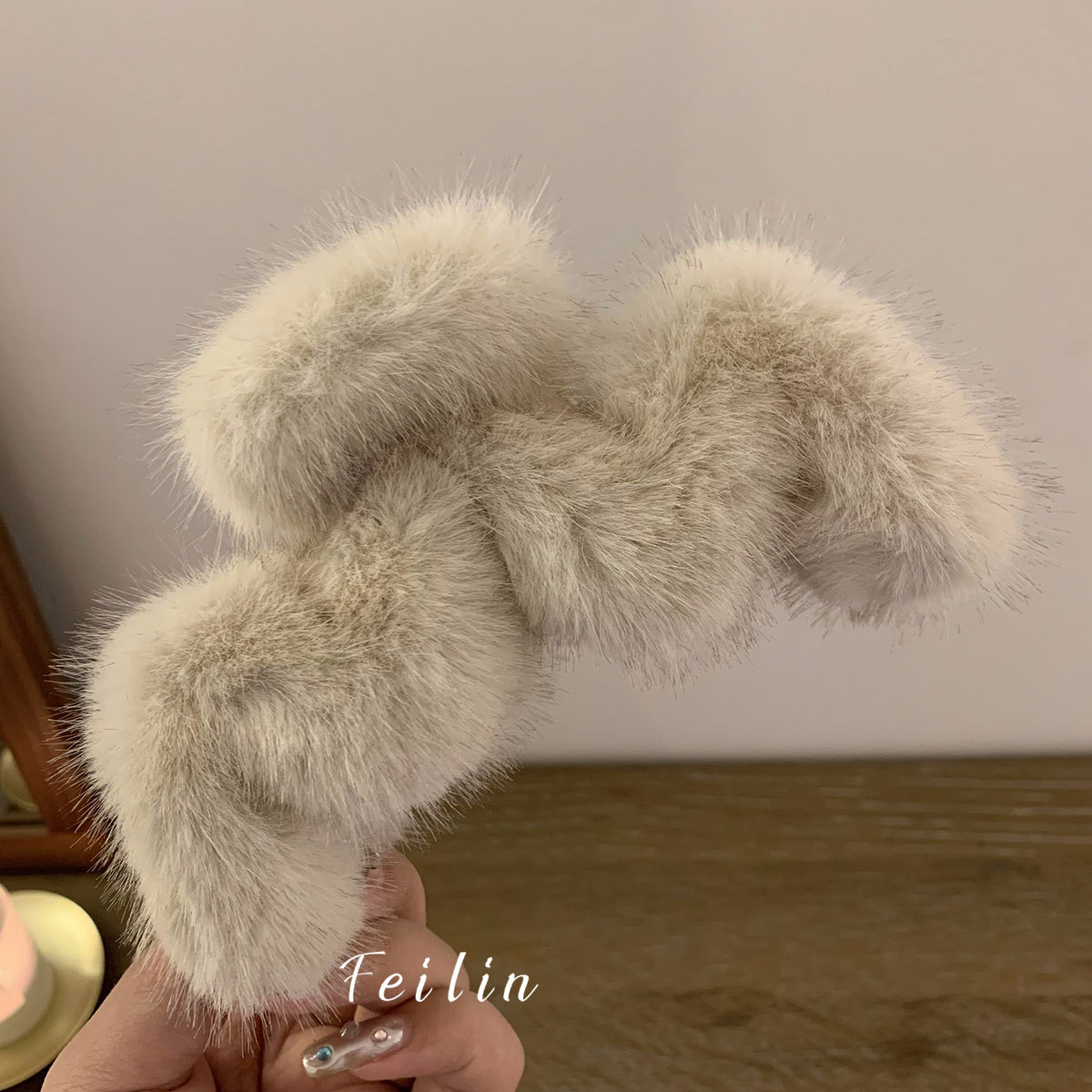 Beige large M plush grip 13.5cm