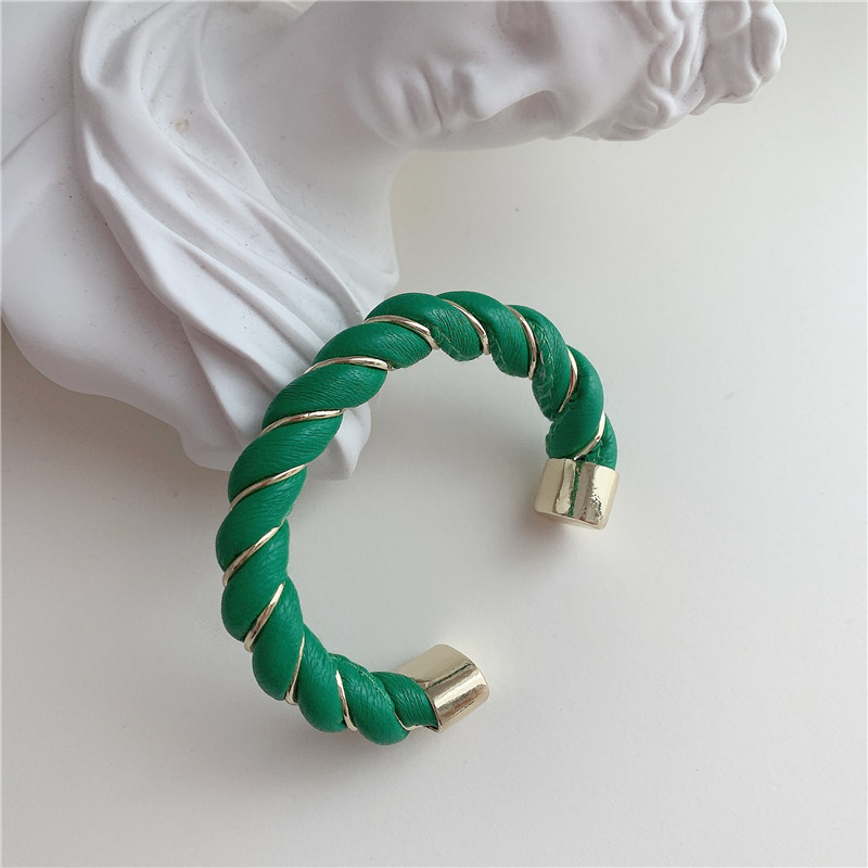 simple leather twisted braceletpicture4