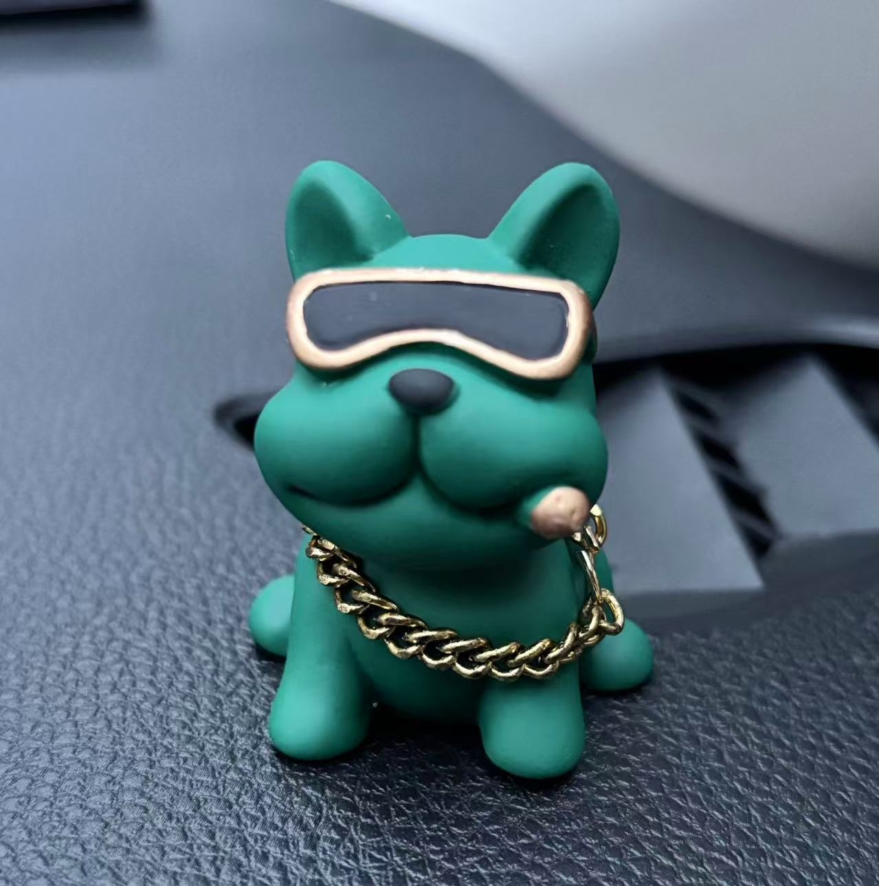 Resina cool bulldog llavero lindo perrito muñeca colgante bolso de coche llavero exquisito pequeño regalo