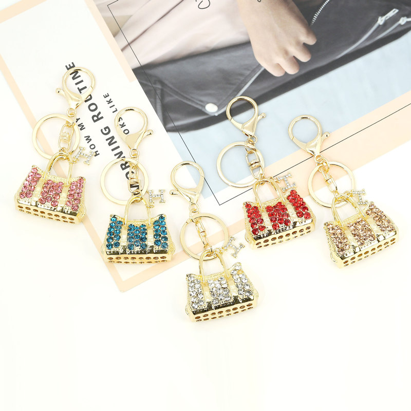 European and American Creative Small Gifts Rhinestone Key Lock Pendant Car Bag Key Chain Key Chain Accessories Manufacturer Wholesale