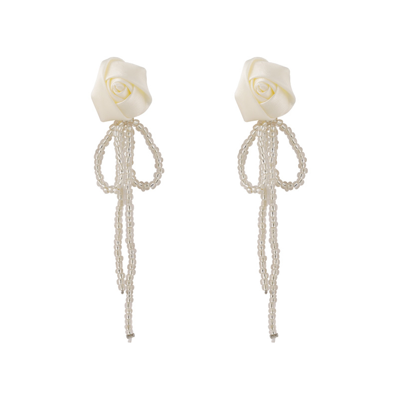 Boucles D&#39;oreilles Gland De Fleur En Tissu Vintage De Mode En Gros Nihaojewelry display picture 7