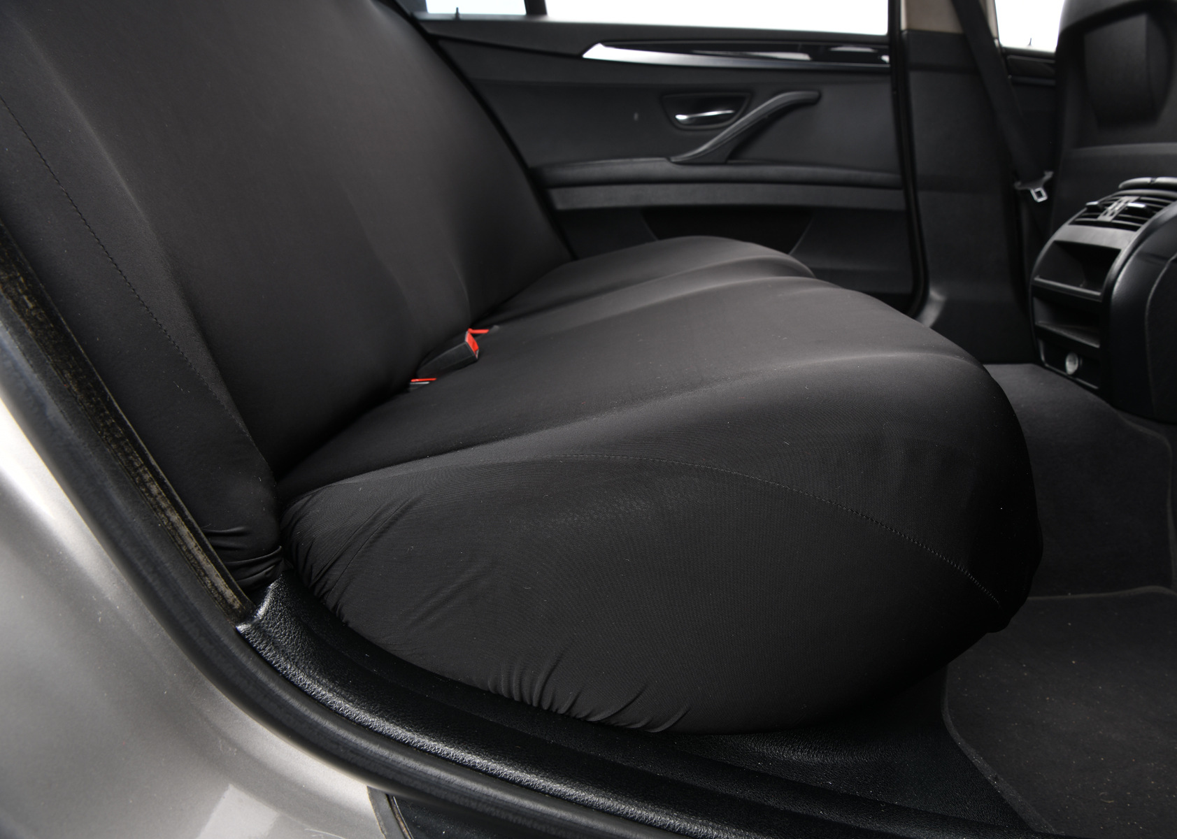 Cooling Ice Silk Universal Elastic Car Rear Three-Seat Seat Cover Fabric Dust-Proof Seat Cushion Cover Backrest and Headrest Integrated