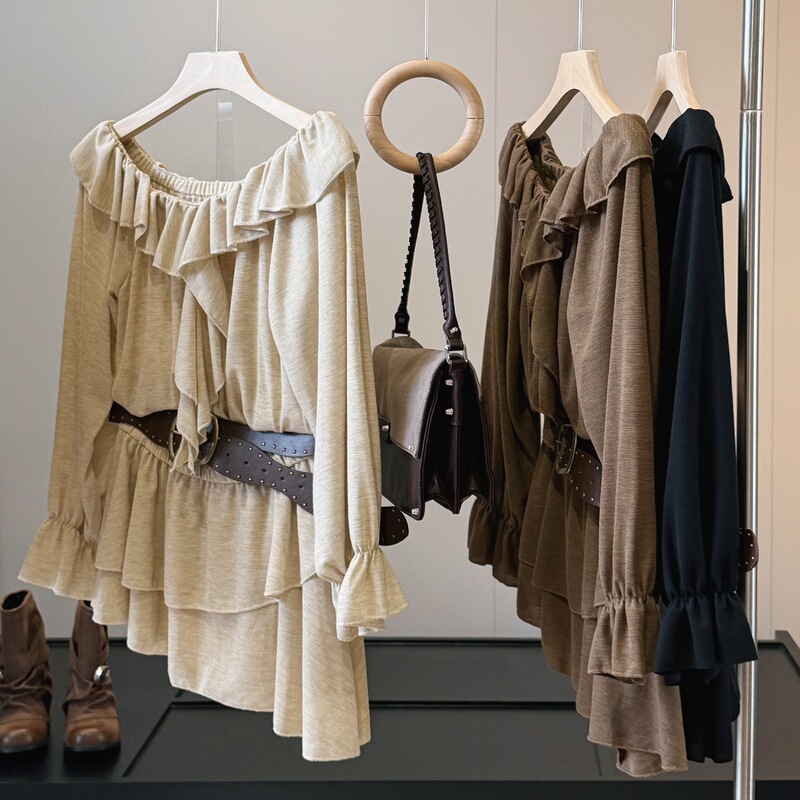 French-style irregular long-sleeve dress for women, new early autumn fashion, off-the-shoulder neckline, versatile, waist-cinching, slimming, short dress French-style irregular long-sleeve dress for women, new early autumn fashion, off-the-shoulder neckline, versatile, waist-cinching, slimming, short dress