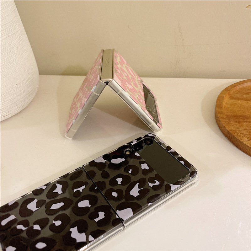 Adatto per Samsung ZFlip4/3/2 telefono con schermo pieghevole custodia rigida per PC con stampa leopardata nera e rosa, pacchetto completo_voghion.com