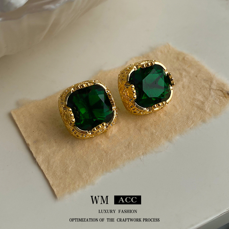 Real oro electrochapado aguja de plata ZIRCON verde cuadrado pendientes retro pendientes simples Luz de lujo temperamento pendientes fábrica al por mayor