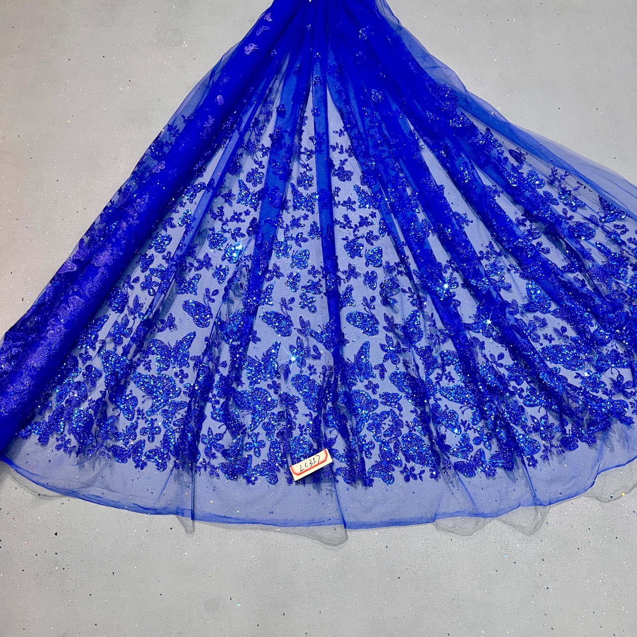 LC3047蝴蝶花型 ? 婚纱礼服面料 网纱撒金片 喷金花型 面料