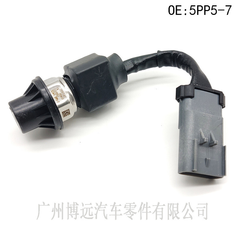 Applicable to Cummins common rail pressure sensor pressure valve 5pp5-7 2897581 563322592872725