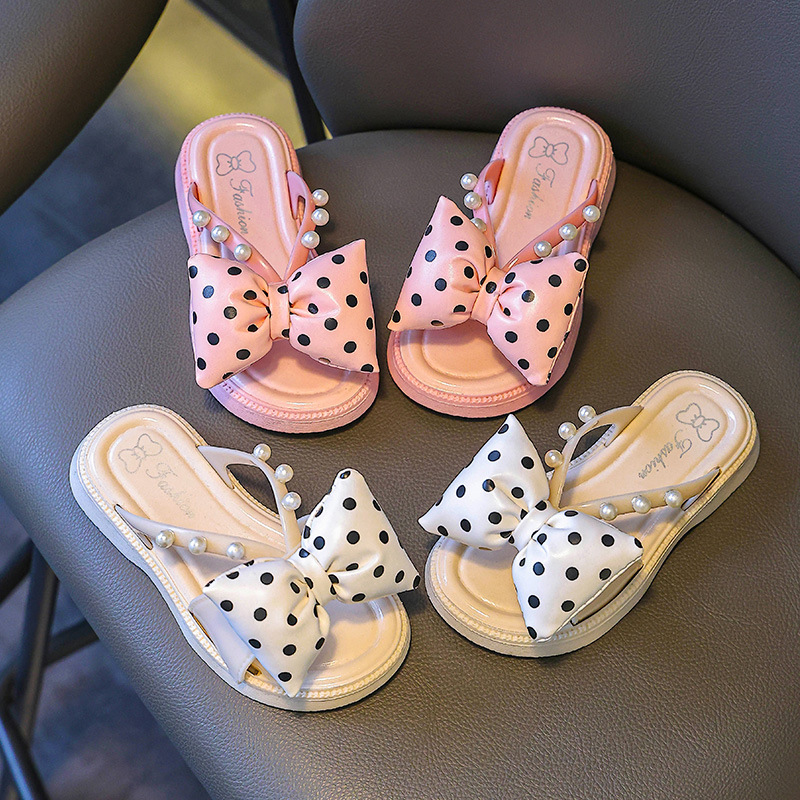 Zapatillas para niñas verano bebé interior pequeño antideslizante niña hogar niños arco sandalias y zapatillas para padres e hijos 2025 nuevo estilo