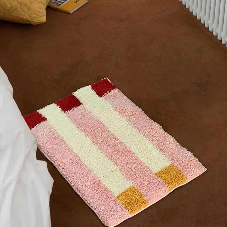 色の縞模様の植毛じゅうたんの浴室の入り口の足マットトイレの入り口の吸水滑り止めの布マット|undefined