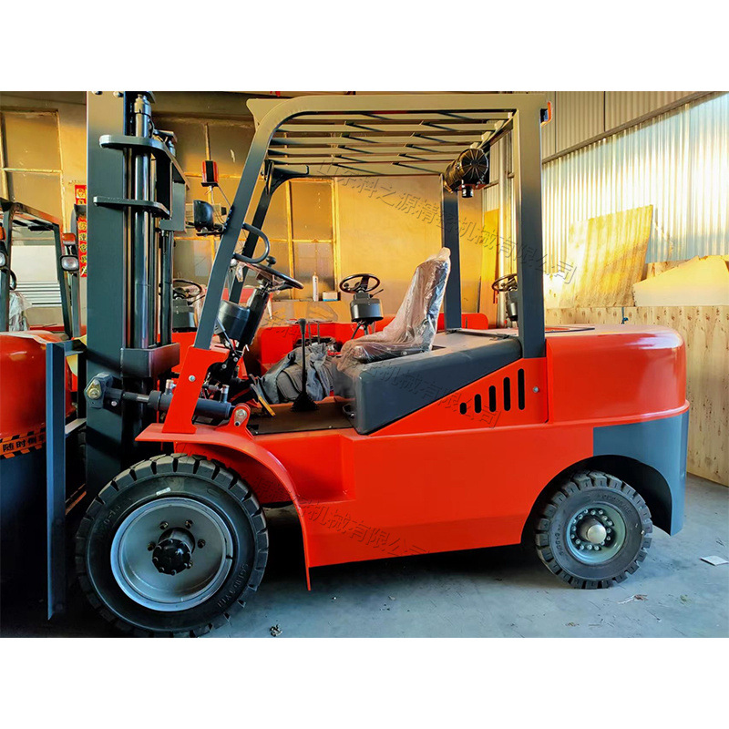 四驱座驾式柴油叉车 内燃式液压货物装载车 配货站用小型堆高车