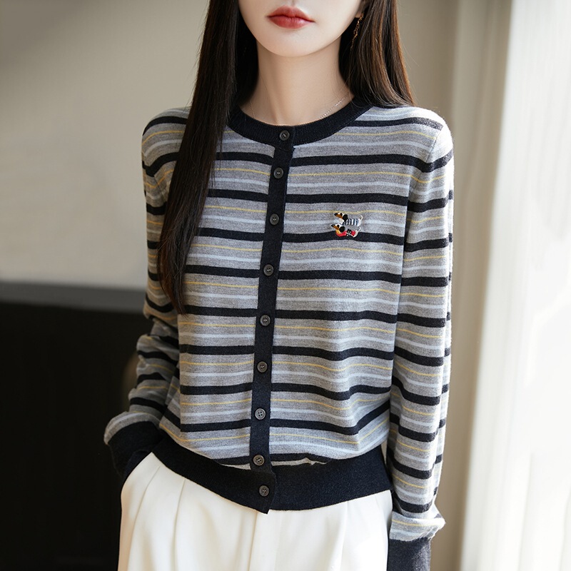 Spring and Summer New Women's Knitwear Mulberry Silk Wool Blend Embroidered Cardigan Round Neck Striped Contrast Top Wholesale