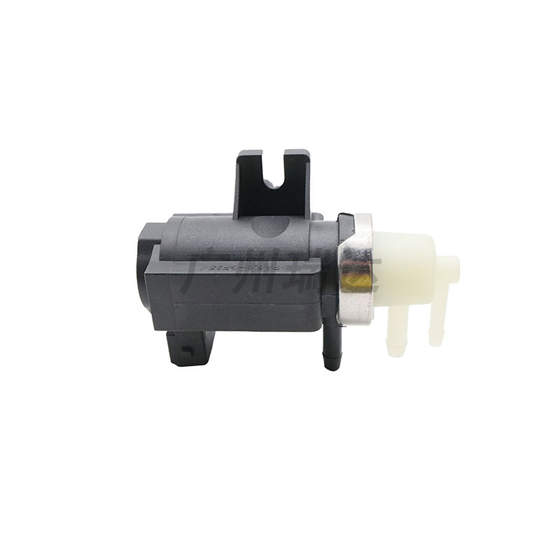 Aplicable a Cadillac motor turbo solenoide 12665777 en stock al por mayor