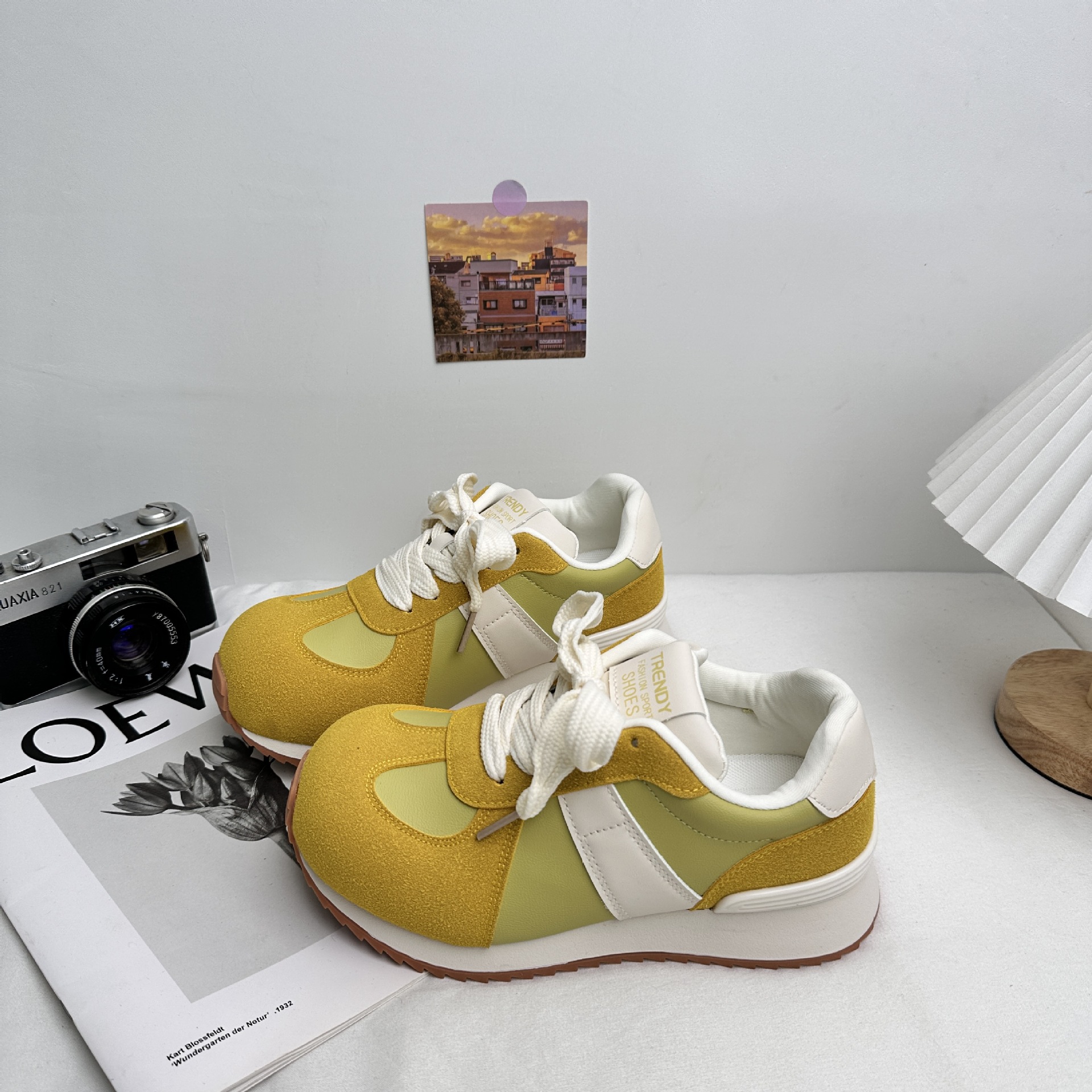 A9885 almohadillas de látex / cabeza de Mickey ligera con suela gruesa Gump zapatos de mujer 2025 nuevos zapatos deportivos