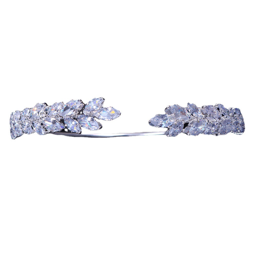 Venta caliente transfronteriza pulsera de circón moda europea y americana Luz de lujo abierto pulsera nupcial versátil accesorios pulsera