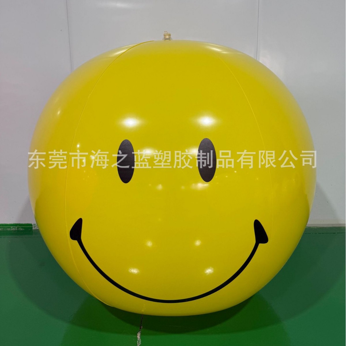 定 制pvc充气笑脸球气模 广告展示升空空飘球景区美陈闭气沙滩球