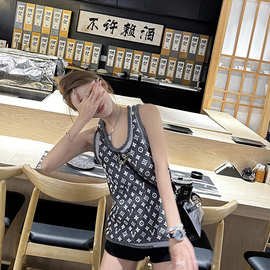 南油高货 美式复古设计感满印提花吊带背心女气质休闲百搭上衣