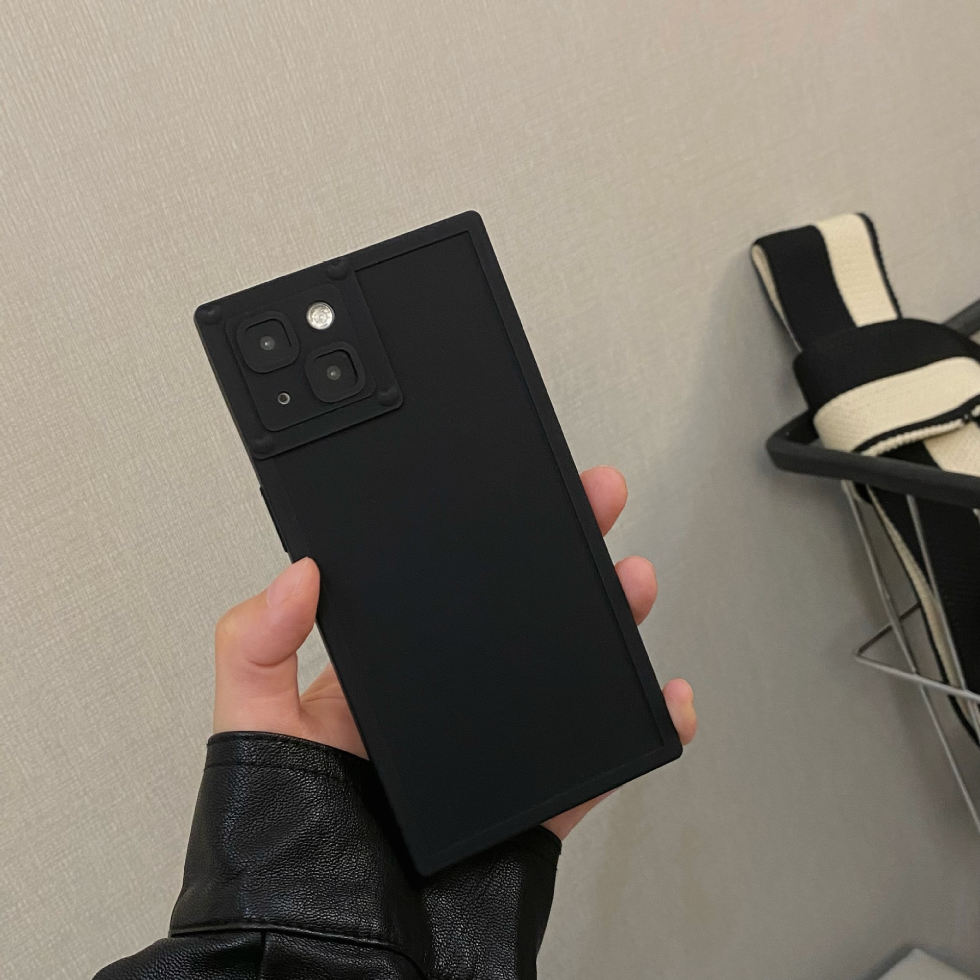 Title 21, Sade Düz Renkli Kare Telefon Kılıfı Yeni Niş Te...