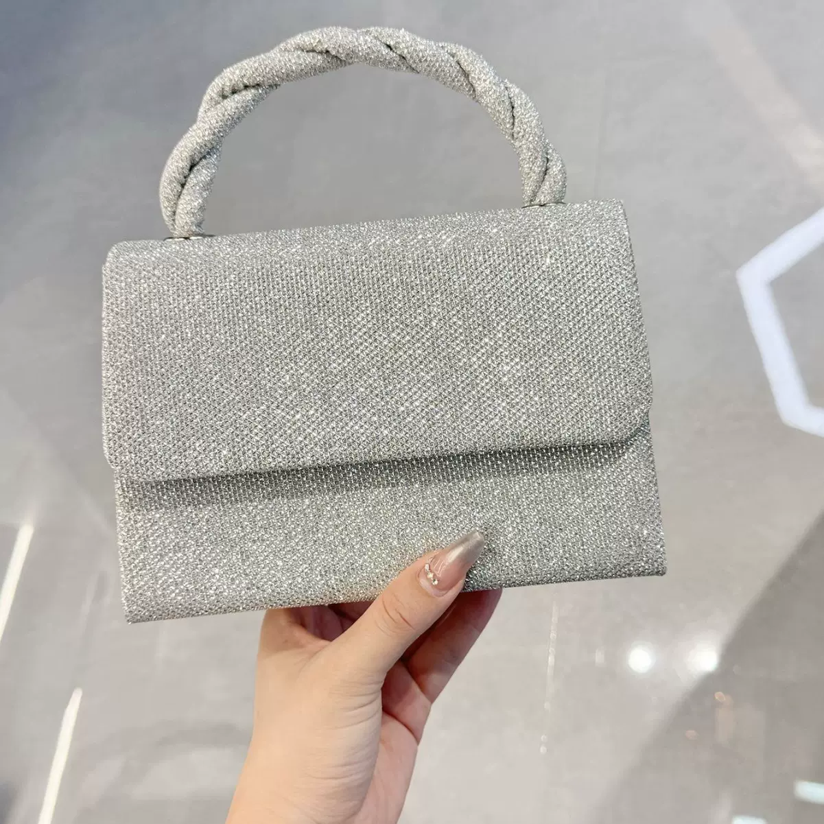 跨境新款女士手提婚礼派对晚宴包女士斜跨手提包包麻花手挽简约包