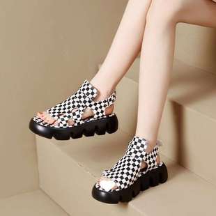 Korean Style Fashionable Versatile Sandals for Women to Wear Houndstooth Summer New Fairy Style Large-Toe Thick-Soled Roman Shoes