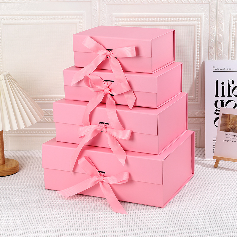 Caja de regalo plegable de absorción magnética simple caja de embalaje de perfumes cosméticos caja de cartón de boda una pieza plegable caja de regalo